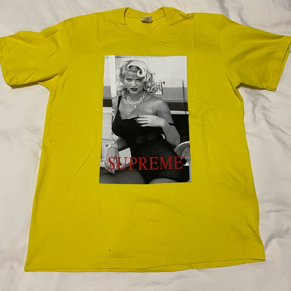 Supreme Tshirt
